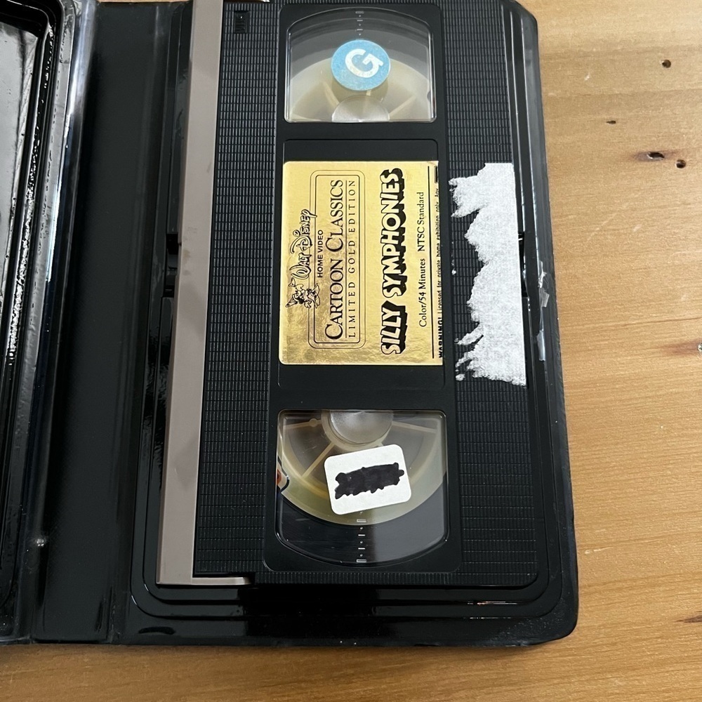 Walt Disney Cartoon Classics Limited Gold Edition Silly Symphonies VHS. 54 mins - Picture 2 of 3